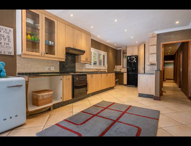 3 BEDROOM HOUSE FOR SALE IN BASSONIA